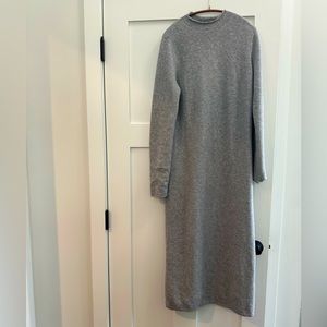 Long grey dress- Ming